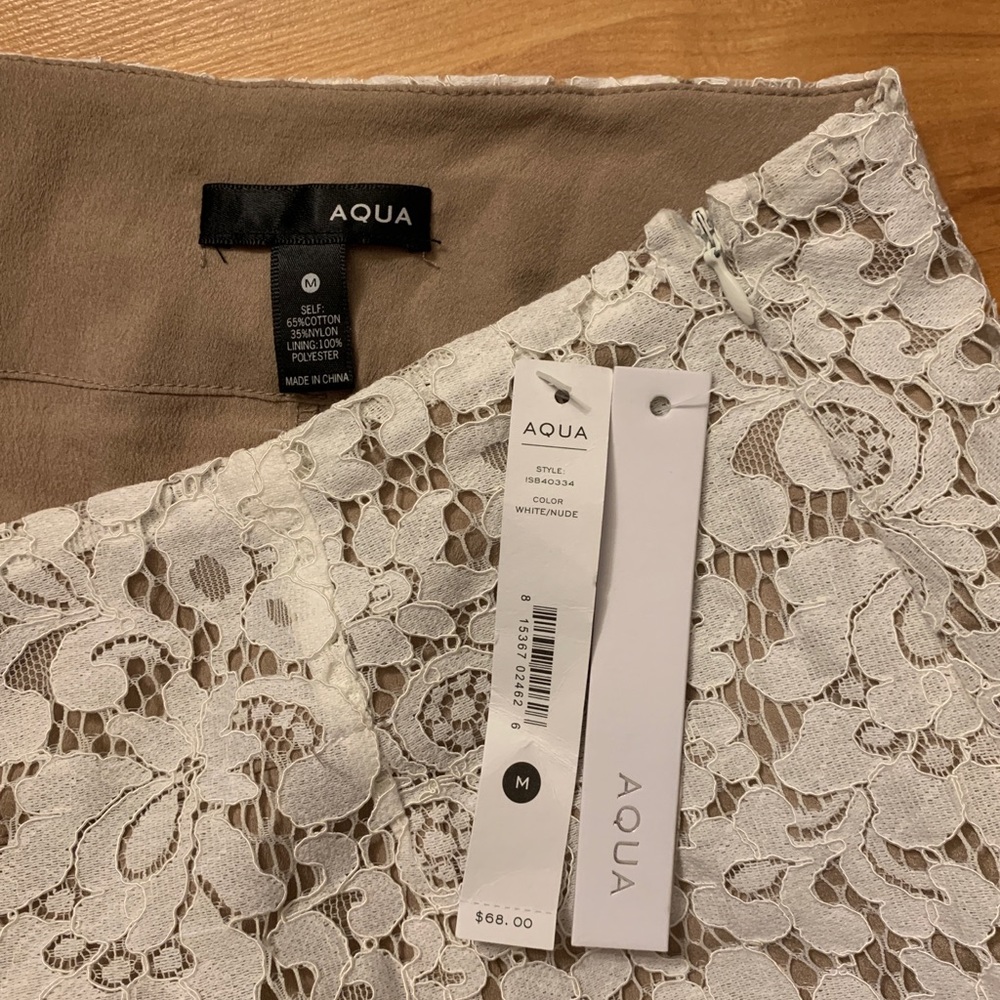 Aqua Lace Skirt Size Medium - Picture 5 of 8